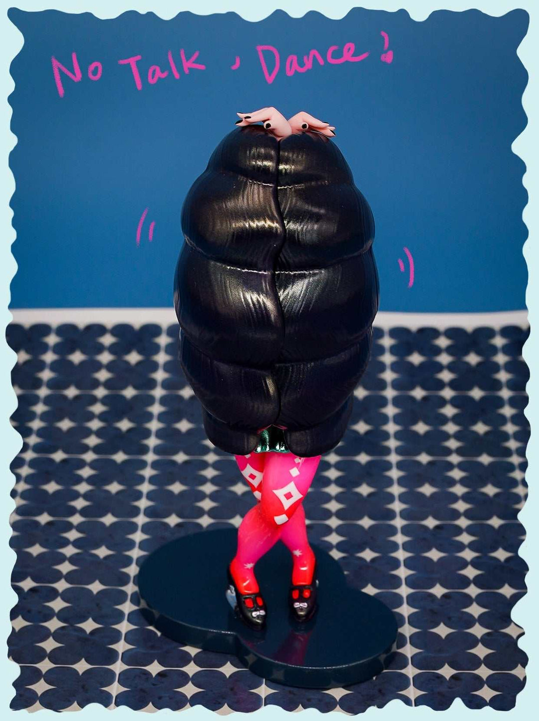 Black Party Queen Clam Fairy, Shy Clam Fairy Collectible Figure, Limited Edition Party Queen Version, Gothic Shy Clam Fairy Statue, Dark Fantasy Fairy Figurine, Exclusive Black Edition Fairy Figure, Collectors' Party Queen Clam Fairy, Elegant Black Shy Clam Fairy, Fantasy Art Toy Party Queen, Enchanting Black Fairy Sculpture