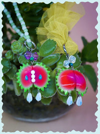 Venus flytrap Necklace & Earring with green edge and pearl middle