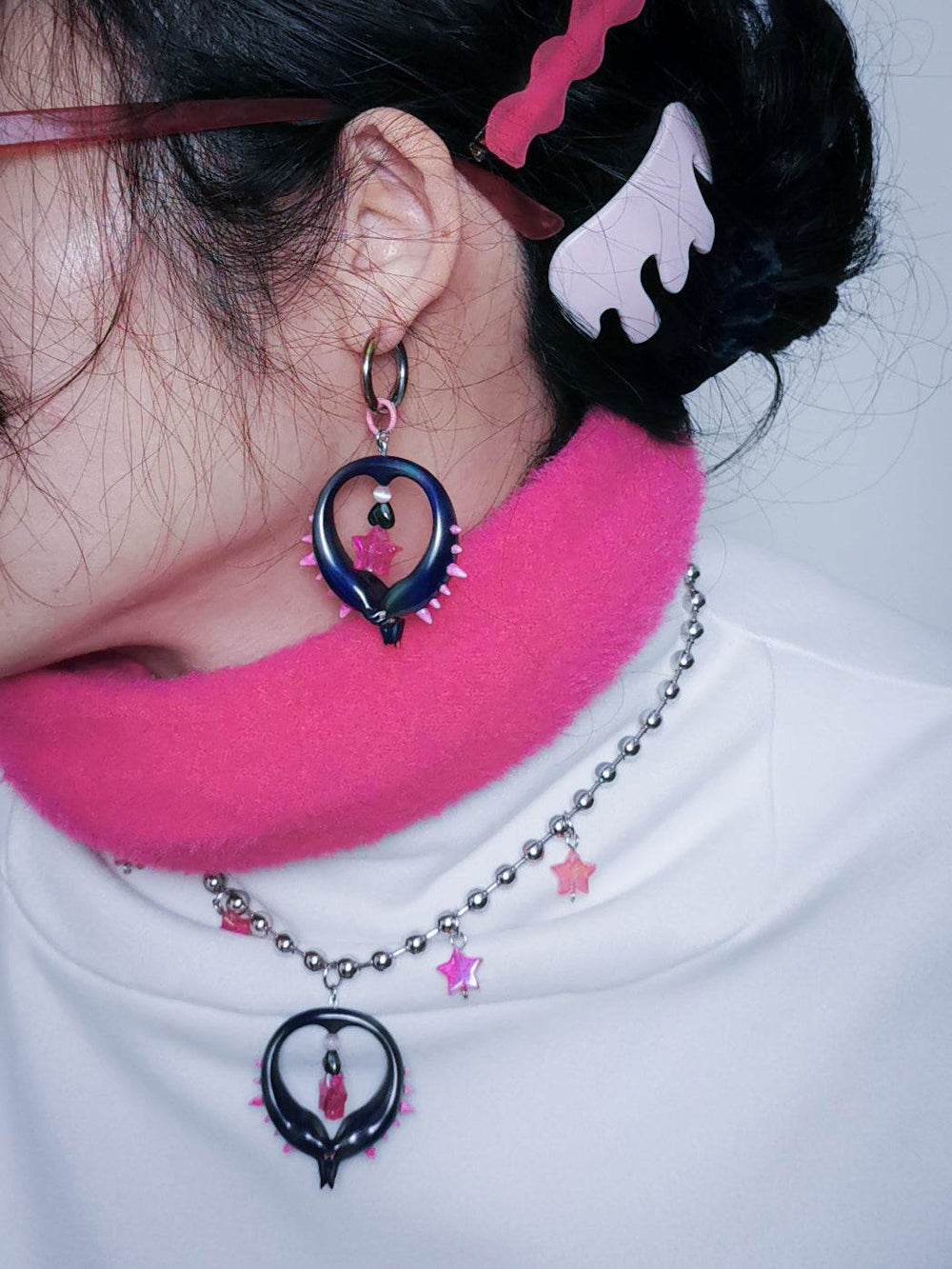 Sennen Goroshi Aurora Flamingo necklace and earring set with bold flamingo pendant and pink star accents